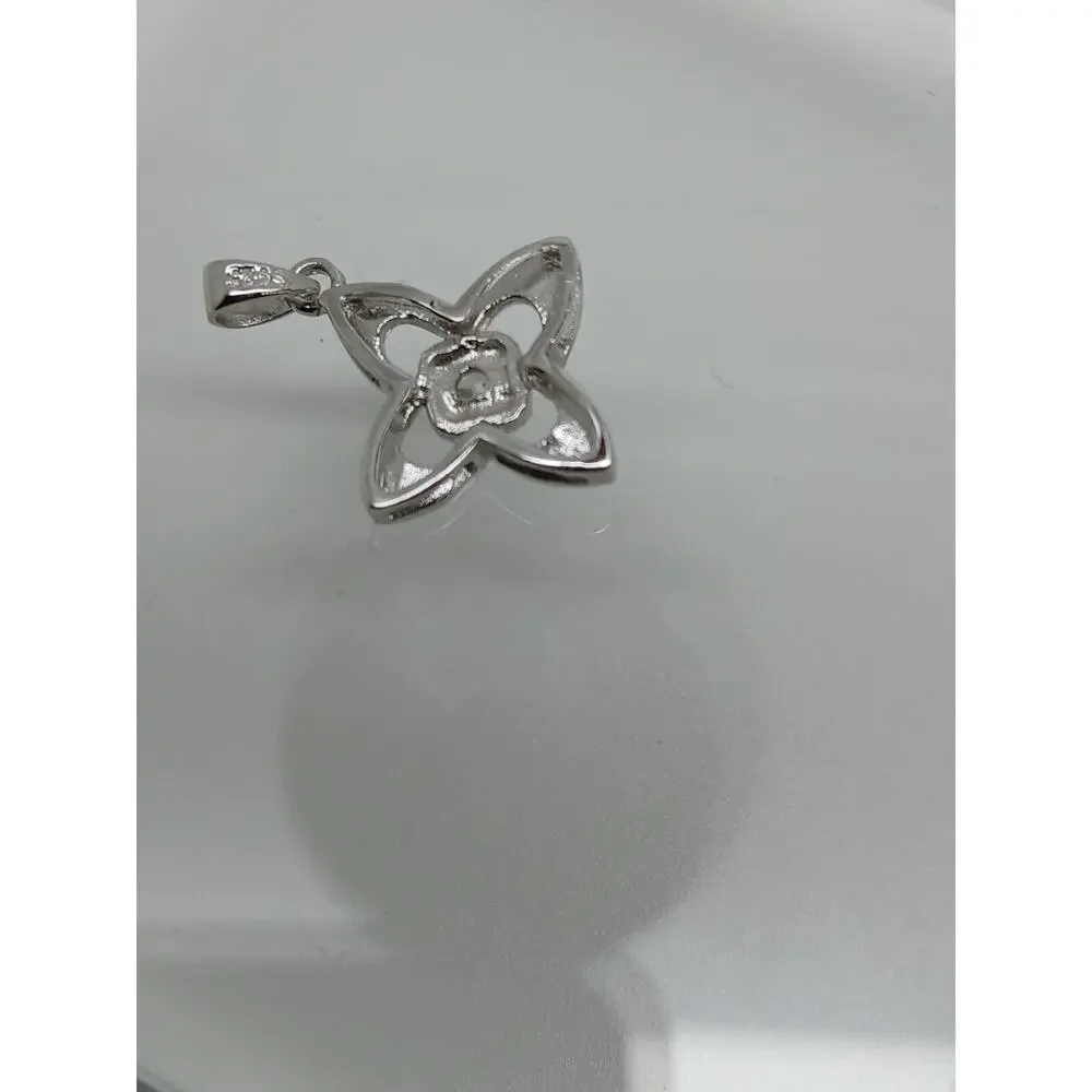 1990's Vintage Sterling Silver Simulated Diamond 4 Leaf Clover Pendant New Rare